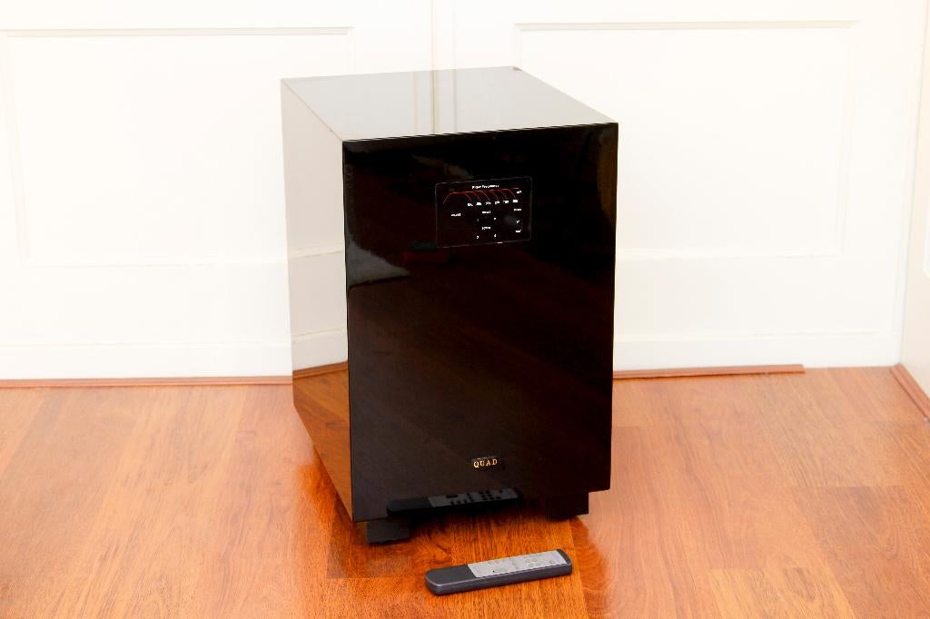 QUAD L-series actieve subwoofer. 12 inch, Gebruikt, -, 120 watt of meer, -