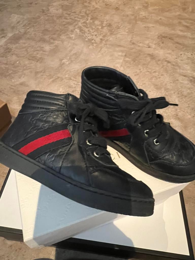 GUCCI schoenen maat 25 origineel Zgan 1 keer gedragen, Schoenen, Ophalen of Verzenden, Zo goed als nieuw, Jongen