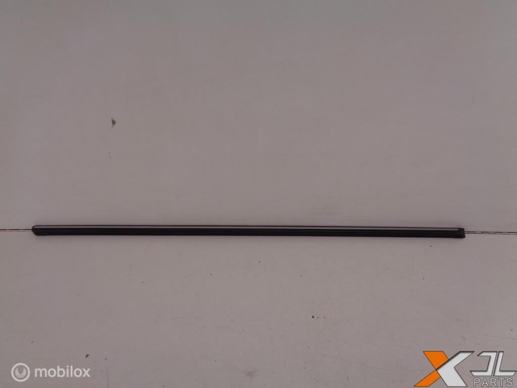 A1236900880 SIERLIJST RECHTS ACHTERPORTIER NEW OLD STOCK, Mercedes-Benz, Nieuw, Ophalen of Verzenden, Mercedes-Benz