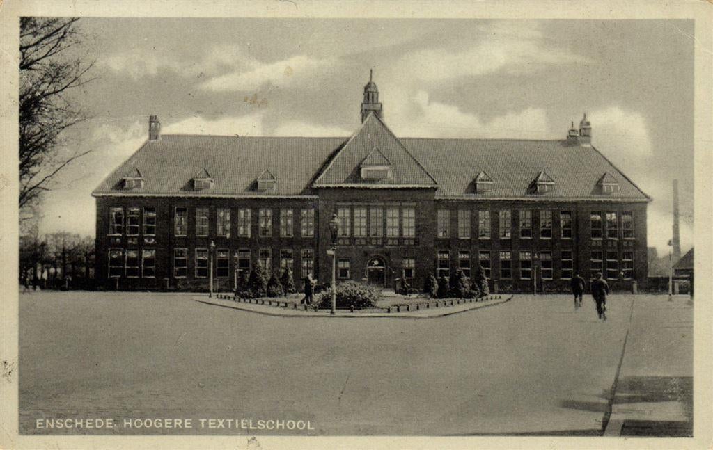 Enschede. Hoogere Textielschool - 193?2 gelopen, Verzamelen, Ophalen of Verzenden, Voor 1920, Gelopen, Overijssel