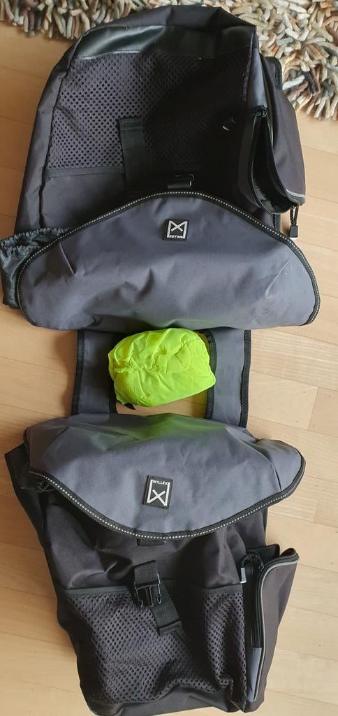 Dubbele fietstas van merk Willex. Nieuw nooit gebruikt, 30 cm of meer, Zwart, Ophalen of Verzenden, Nieuw