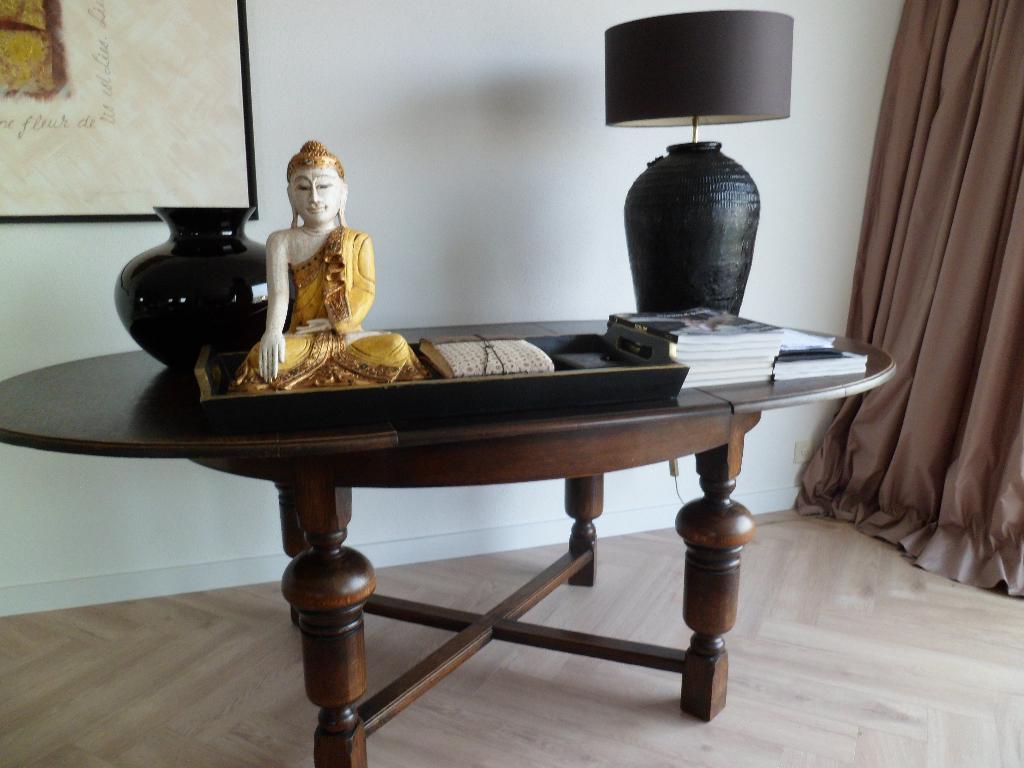 Klassieke donker eiken bolpoot eetkamer tafel, uittrekbaar, Huis en Inrichting, Ophalen, Gebruikt, 100 tot 150 cm, Klassiek