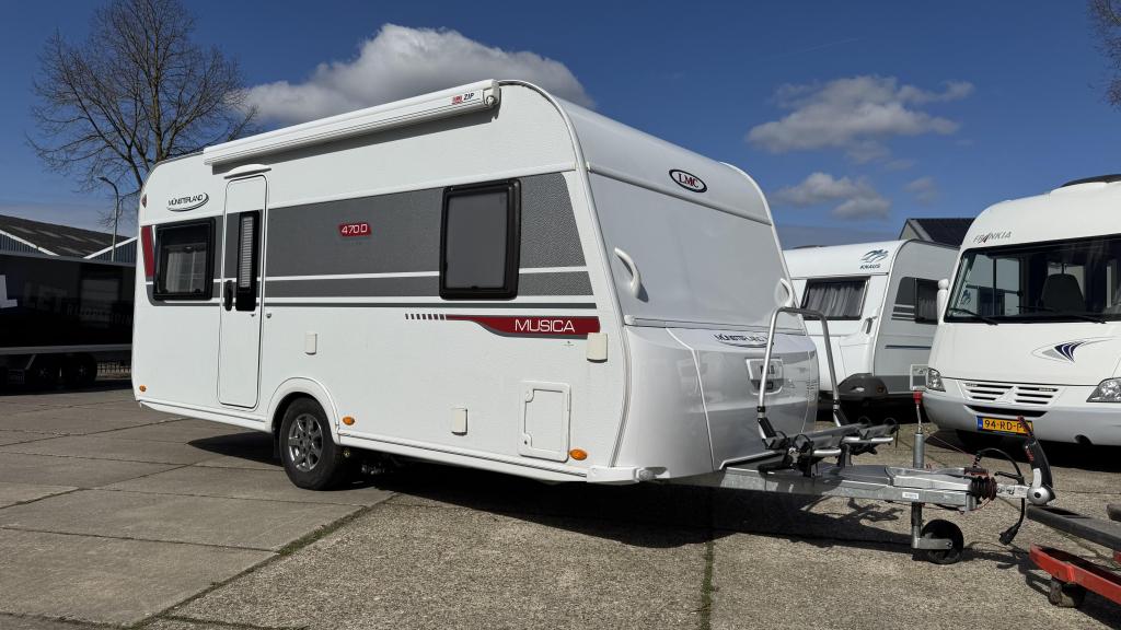 LMC MUSICA 470 D (2016) NIEUWSTAAT COMPLEET UITGEVOERD, Rondzit, Bedrijf, Overige typen, 4 tot 5 meter