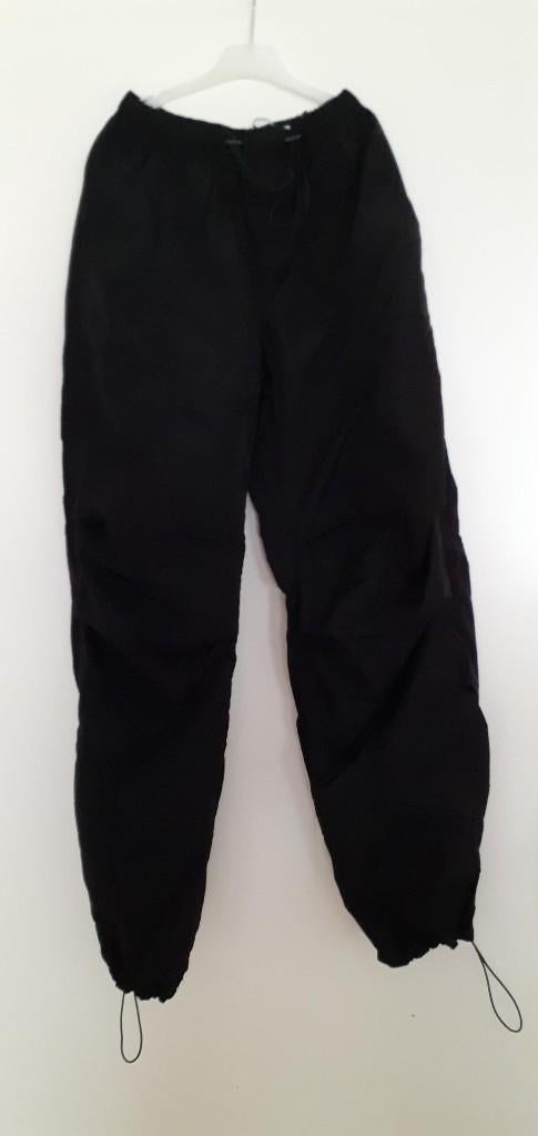 bershhka parachute broek, Zwart, Ophalen of Verzenden, Zo goed als nieuw, Maat 34 (XS) of kleiner
