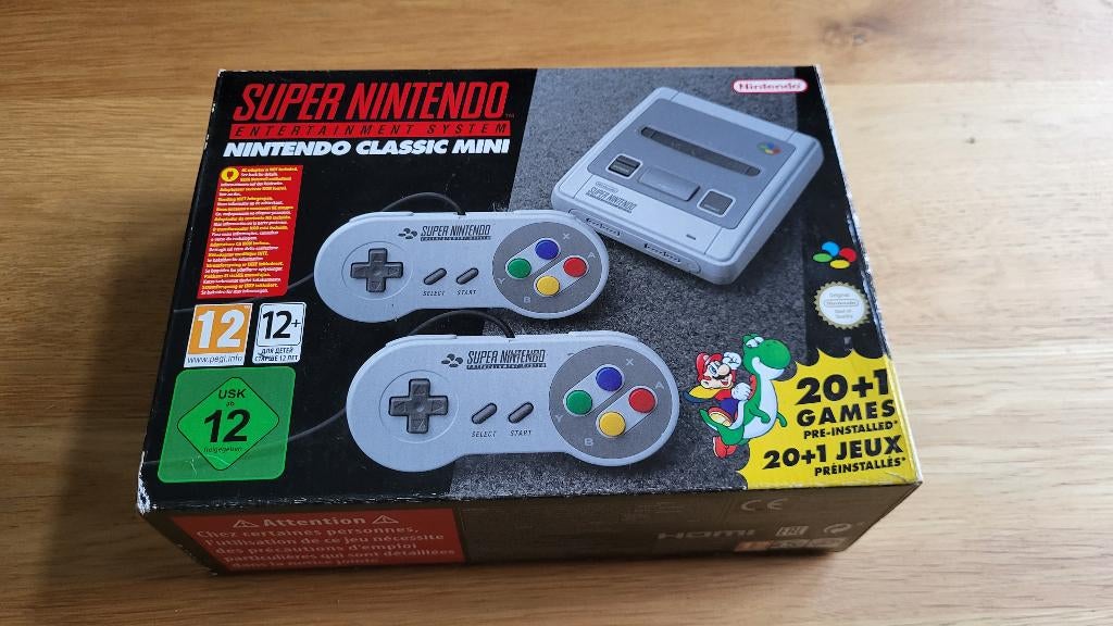 Super Nintendo Mini compleet, Spelcomputers en Games, Spelcomputers | Nintendo Super NES, Zo goed als nieuw, Met 2 controllers