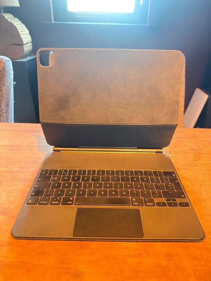 Apple Magic Keyboard voor iPad Pro 12.9-inch (2021) - NL, Ophalen of Verzenden, Gebruikt, 13 inch of meer, Bescherming voor- en achterkant