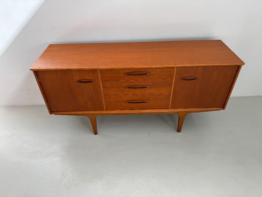 Vintage dressoir Jentique, Verzenden, 150 tot 200 cm, Teakhout, Zo goed als nieuw