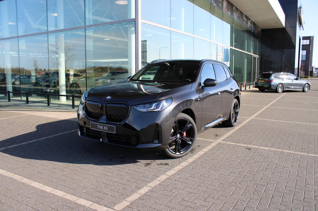 BMW X3 30e xDrive M Sport Automaat / Panoramadak / Trekhaak, Automaat, 1998 cc, Zwart, 4 cilinders