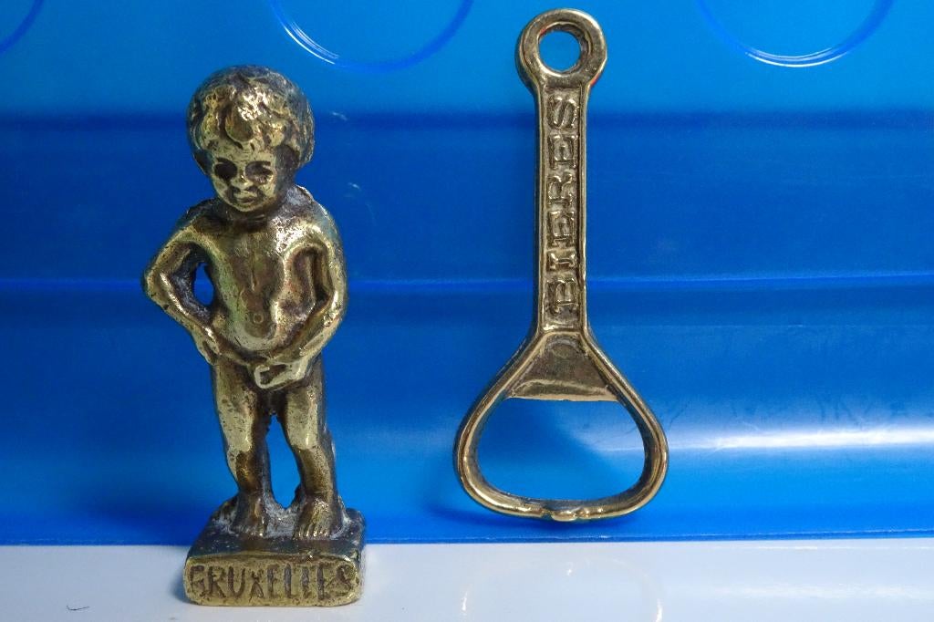 2 stuks vintage koperwerk, manneke pis Bruxelle en fleopener, Antiek en Kunst, Antiek | Koper en Brons, Ophalen, Koper