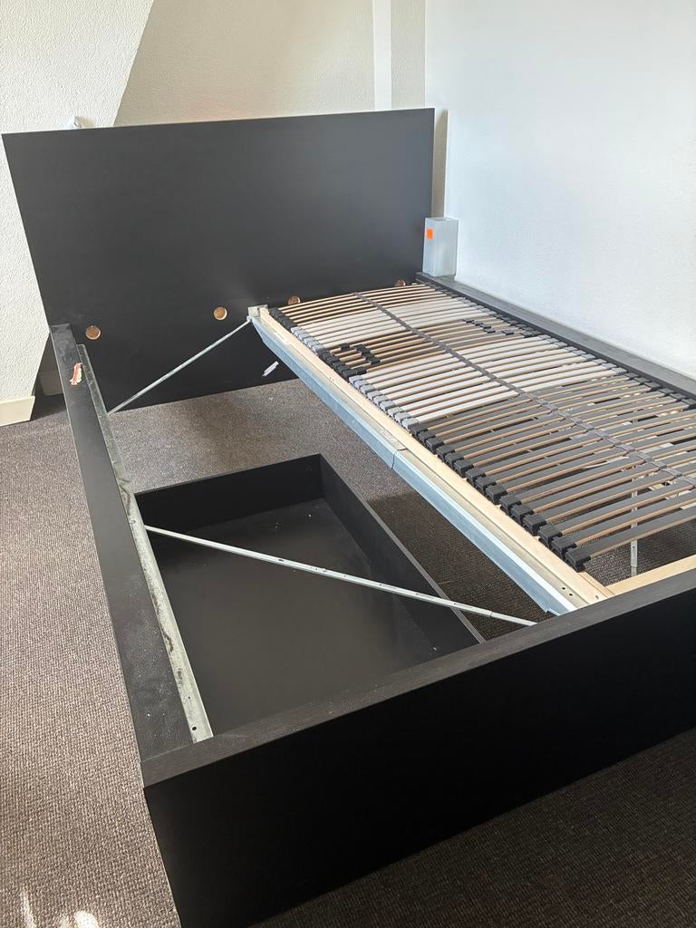 Ikea Malm bed 140x200 zwart met lattenbodem, Ophalen, Gebruikt, Zwart, Tweepersoons