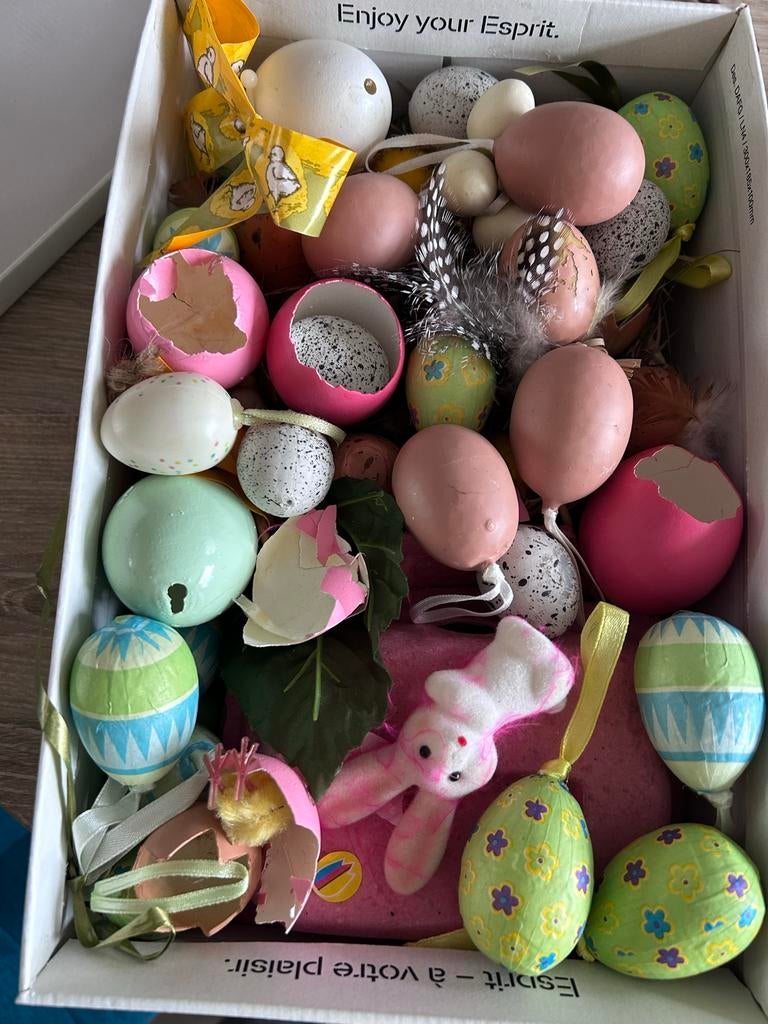 Schoenendoos vol paas decoratie, Ophalen of Verzenden