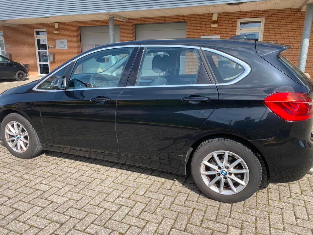 BMW 2-serie Active Tourer 218d Executive, Auto's, BMW, Voorwielaandrijving, Euro 6, 150 pk, Zwart