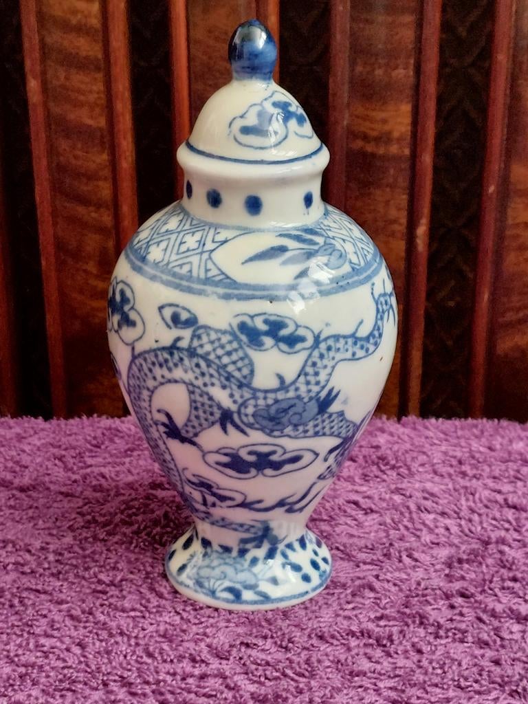 Draken vaasje, blauw. Antiek., Antiek en Kunst, Ophalen of Verzenden