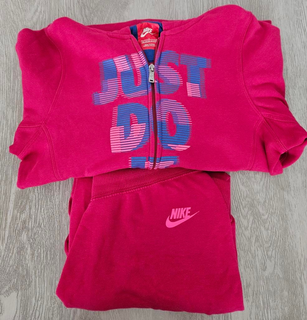 Nike pak maat  146 /156, Kinderen en Baby's, Kinderkleding | Maat 146, Ophalen, Zo goed als nieuw, Meisje