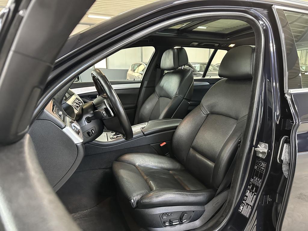 BMW 5 Serie Touring M550xd 381pk | Pano | Head-up | Trekhaak, Auto's, BMW, Automaat, 12 maanden, Gebruikt, 2993 cc