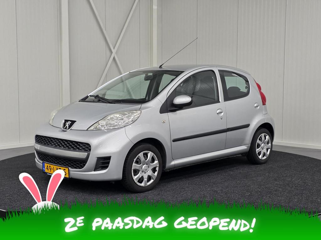 Peugeot 107 Urban 5Drs AIrco Elektr. pakket Nieuwe APK, Voorwielaandrijving, Stof, Gebruikt, Zwart