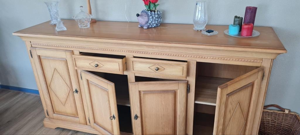 Dressoir, tv-kast, salontafel en radiomeubel., Ophalen, Gebruikt, Met deur(en), 150 tot 200 cm
