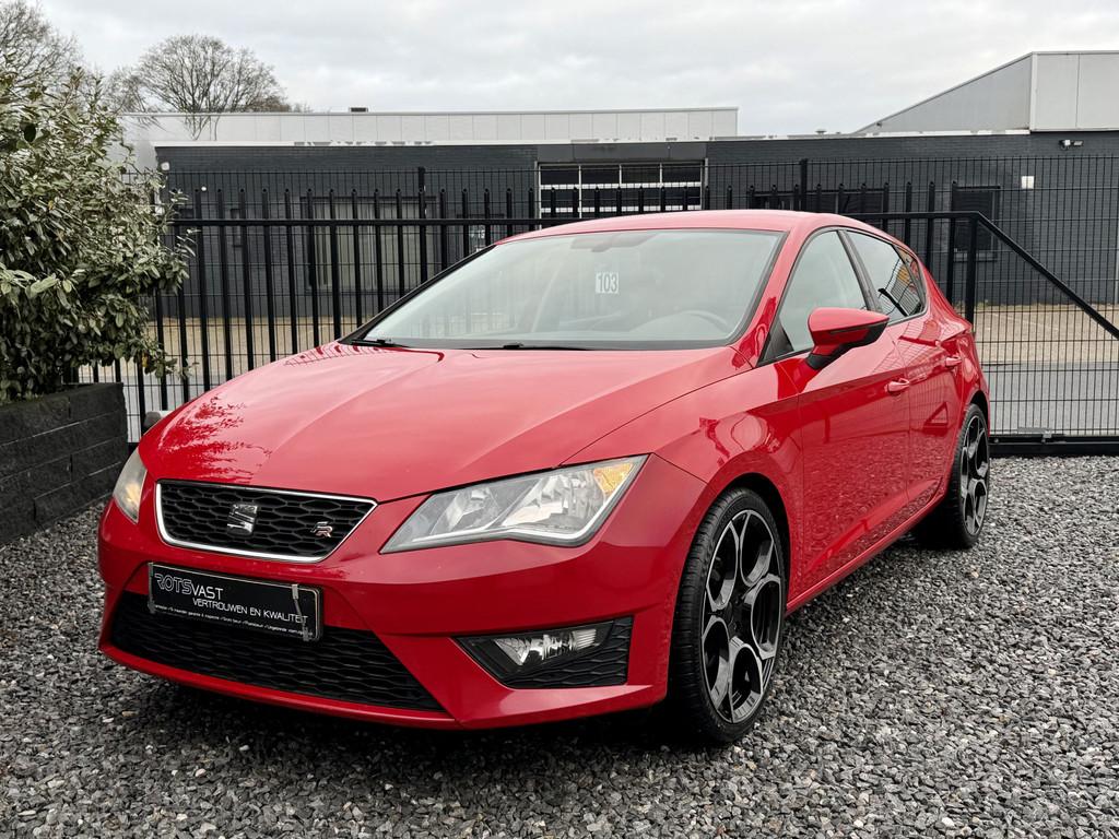 SEAT Leon 1.4 TSI FR Navi|Cruis|H-Leer 140PK Rood!, Voorwielaandrijving, Gebruikt, Zwart, 4 cilinders