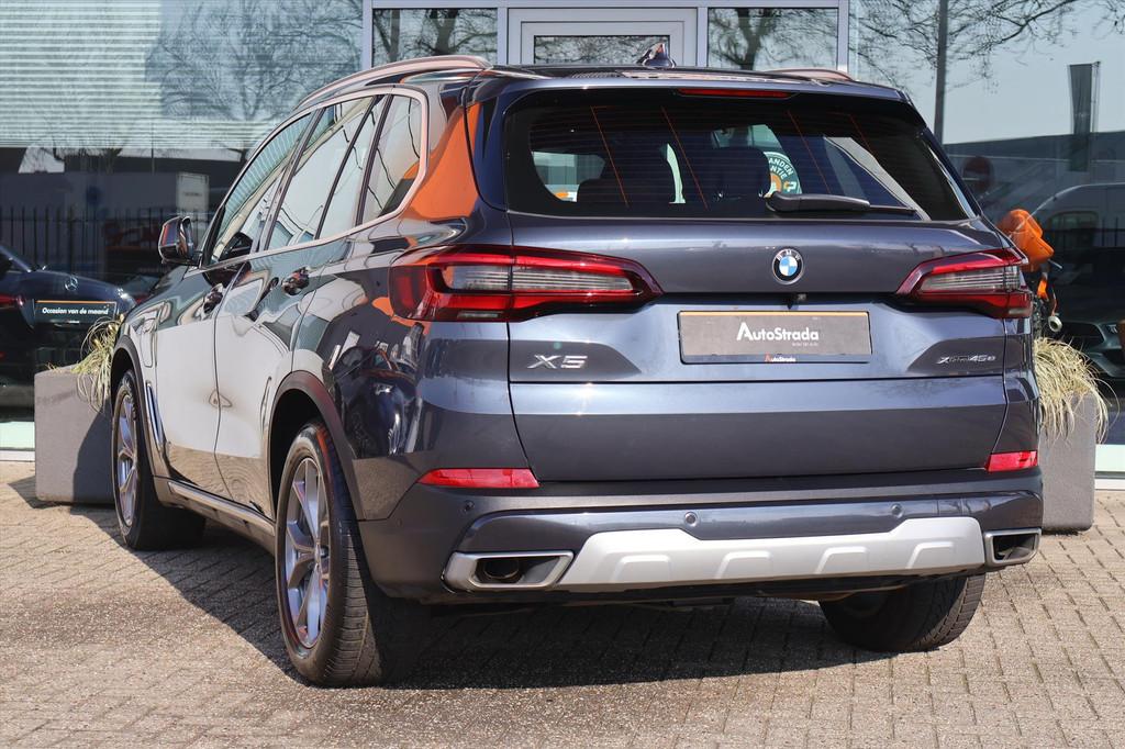 BMW X5 (g05) xDrive45e High Executive 394pk | Leder | Harman, Gebruikt, Met garantie (alle), Vierwielaandrijving, Hybride Elektrisch/Benzine