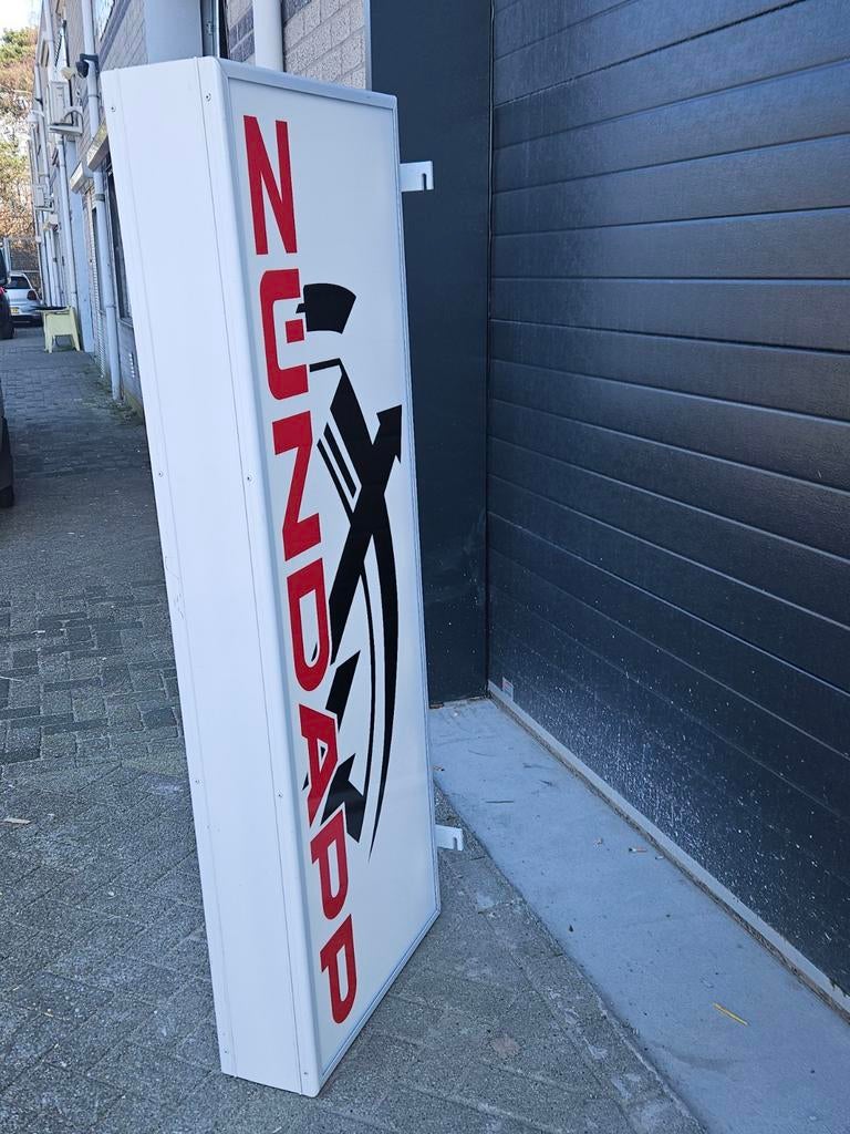 Uniek Supermooie dubbele Zundapp Led Reclamebak, Verzamelen, Ophalen, Lichtbak of (neon) lamp