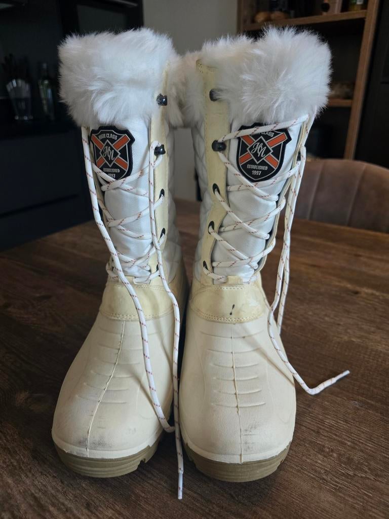 Human Nature snowboots maat 41/42, Overige merken, Schoenen, Ophalen of Verzenden, Zo goed als nieuw