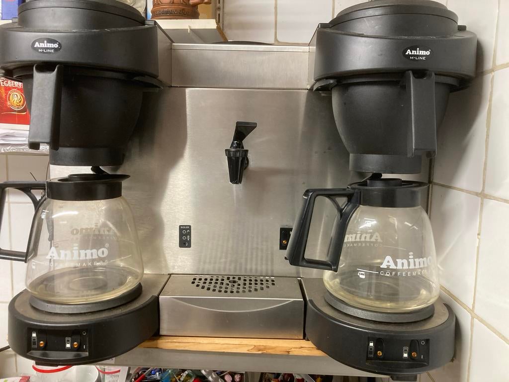 Animo M-Line Professionele Koffiemachine met Dubbele Kan, Witgoed en Apparatuur, Koffiezetapparaten, Gebruikt, Gemalen koffie