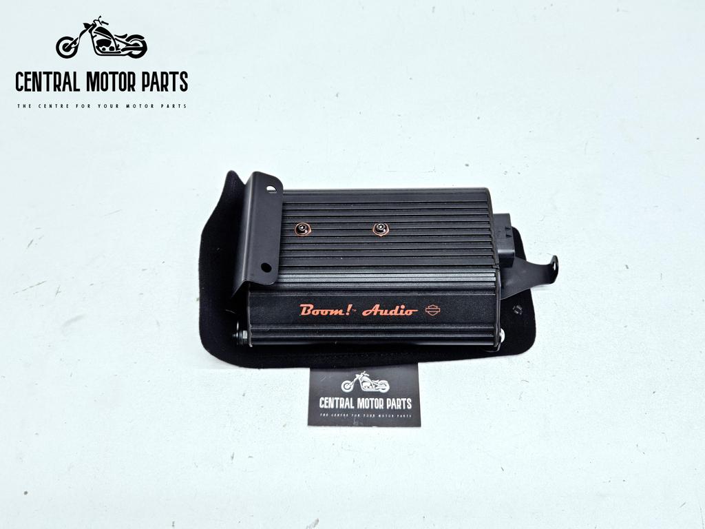 Boom! Audio Versterker 75W x 4 Touring-Tri Glide 2014-up, Motoren, Onderdelen | Harley-Davidson, Niet ingevuld, Gebruikt, Niet ingevuld