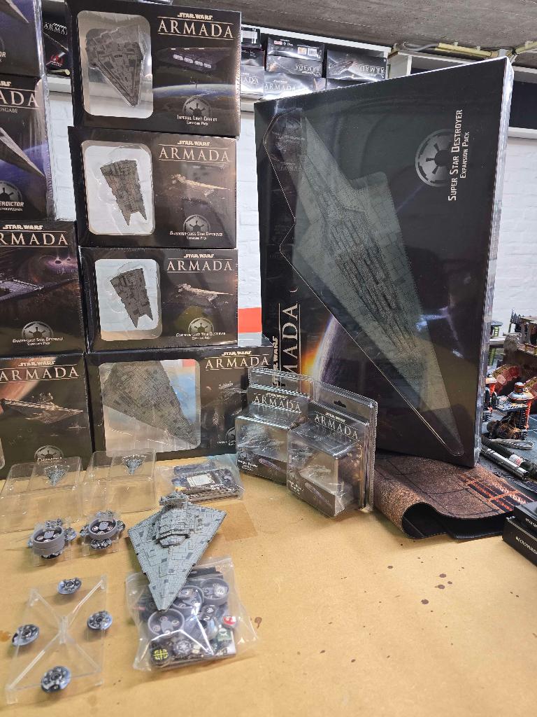 Star Wars Armada Imperial Fleet (OOP), Ophalen of Verzenden, Zo goed als nieuw, Overige soorten, Figuurtje(s)