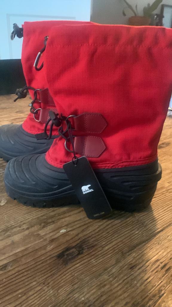 Nieuwe Sörel Sneeuwlaarzen Maat 30, Jongen of Meisje, Nieuw, Ophalen of Verzenden, Laarzen