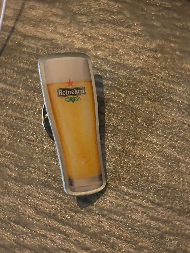 Heineken glas pin speldje, Verzamelen, Ophalen, Zo goed als nieuw