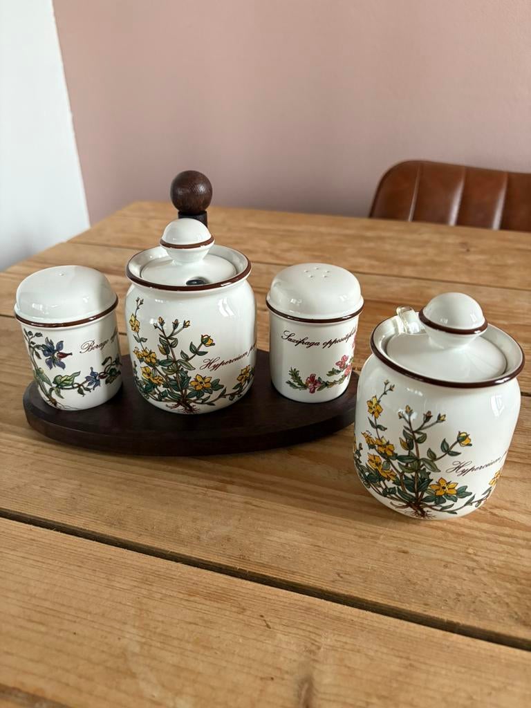 Villeroy en Boch Botanica (Ophalen), Ophalen, Zo goed als nieuw, Porselein, Wedgwood