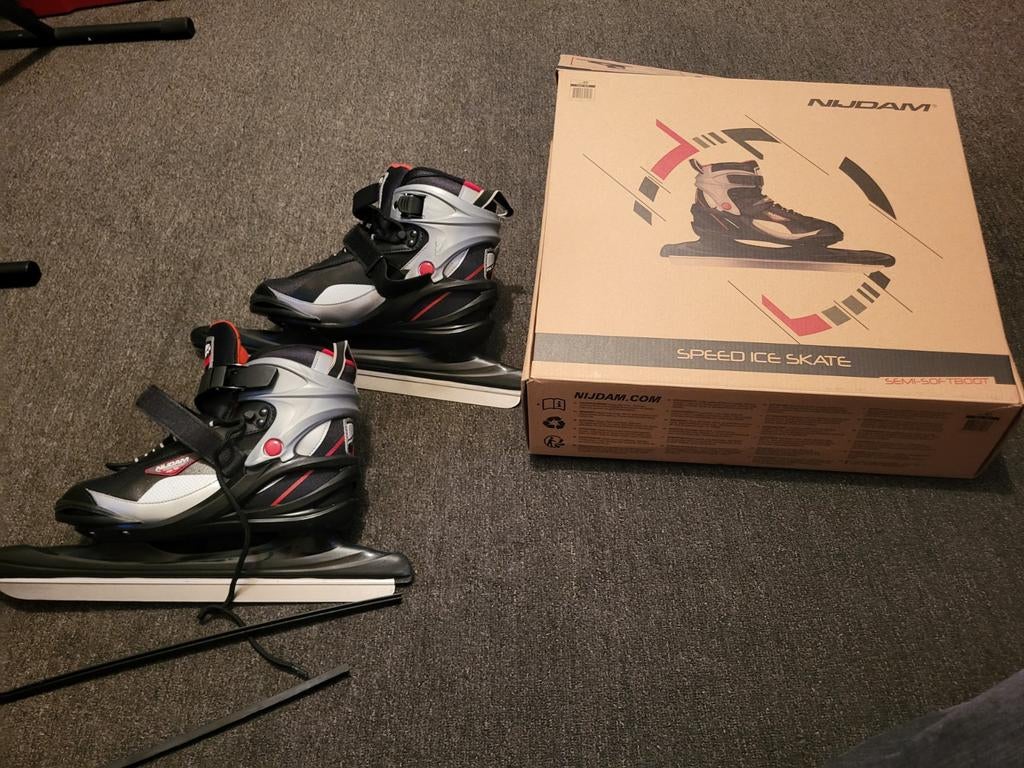 Zgan nijdam schaatsen maat 42, Ophalen, Zo goed als nieuw, Combinoren, Nijdam