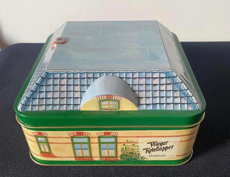 Blik van Wieger Ketellapper Kruikoek in huisvorm., Ophalen of Verzenden, Zo goed als nieuw, Koek(jes), Overige merken