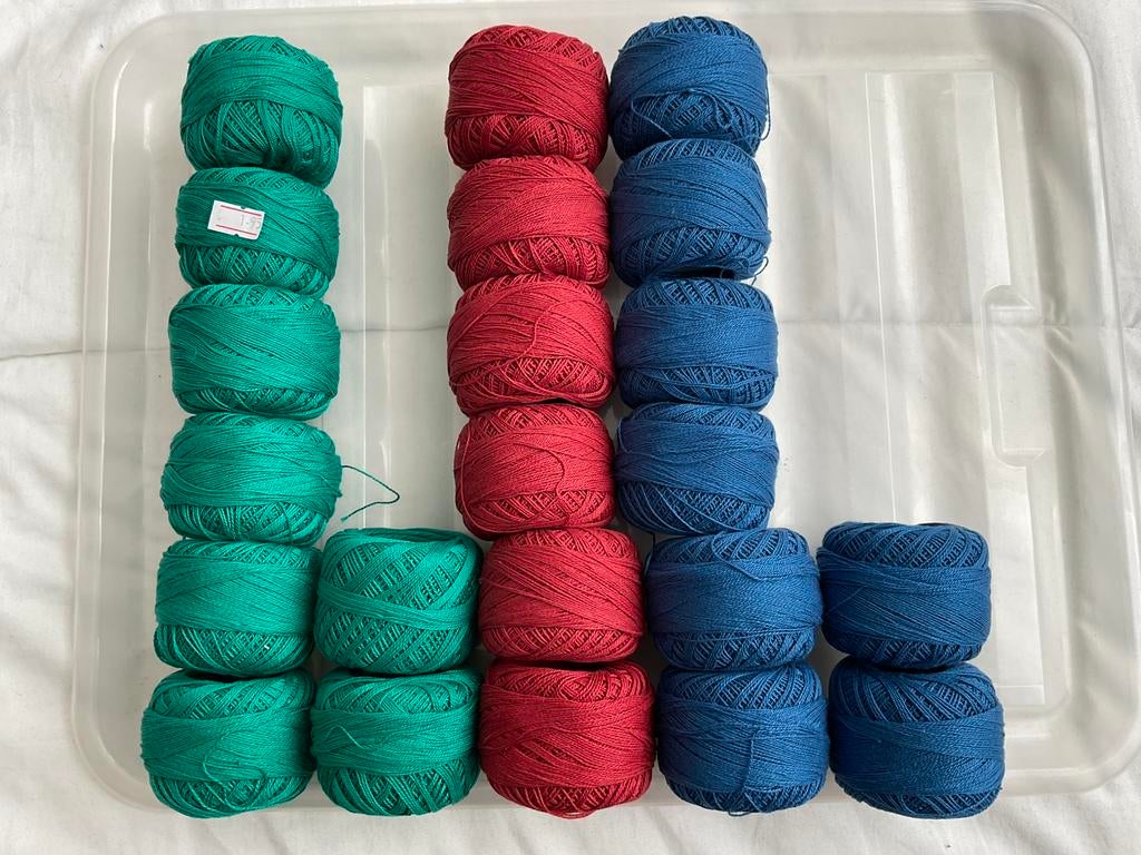 Dun haakgaren- als DMC- cotton pearl uit China €1 per bol, Ophalen of Verzenden, Nieuw, Breien of Haken, Wol of Garen