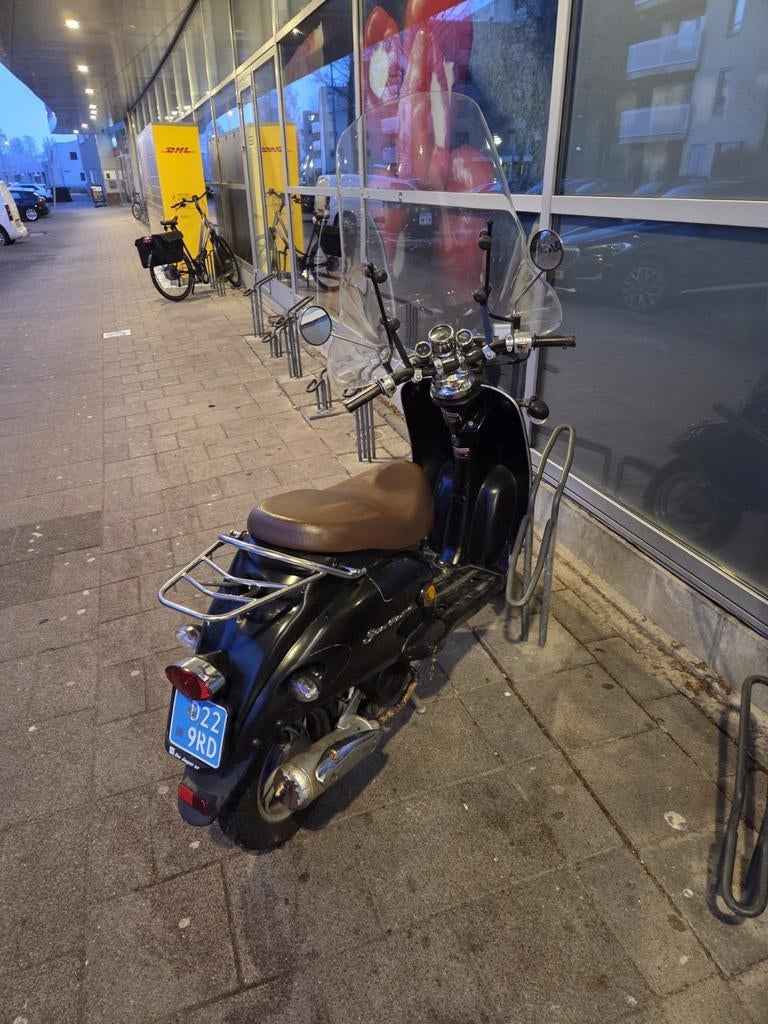 Santini scooter, Ophalen, Gebruikt, Benzine