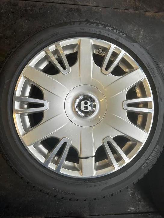 20 inch. Originele Bentley Mulsanne winterset, 265 mm, Banden en Velgen, 20 inch, Winterbanden