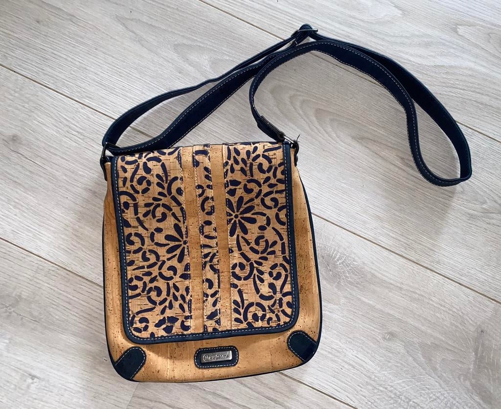 Leuke vrolijke handtas van merk Corkforme in prima staat, Ophalen of Verzenden, Zo goed als nieuw, Overige kleuren, Schoudertasje