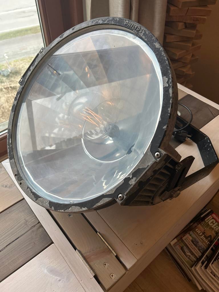 Vintage industrial Ajax stadion lamp, Ophalen, Gebruikt, Glas, Minder dan 50 cm