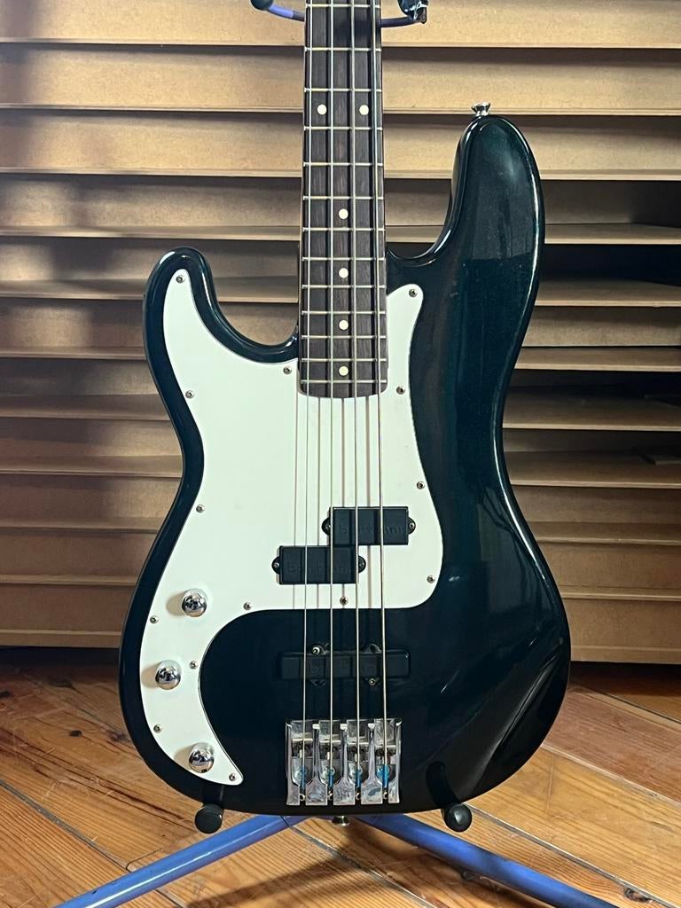 linkshandige Precision/jazz van Allparts (Fender), Muziek en Instrumenten, Snaarinstrumenten | Gitaren | Bas, Ophalen of Verzenden