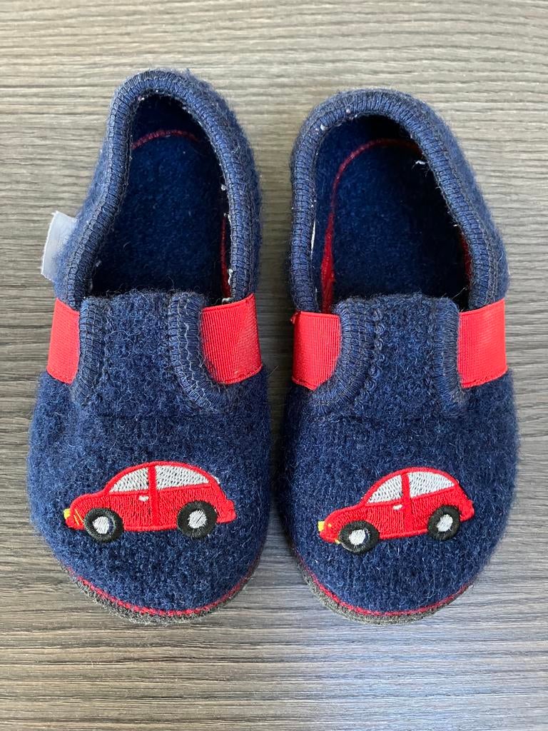 Wollen sloffen van Lamino - maat 30 - jongen, Kinderen en Baby's, Kinderkleding | Schoenen en Sokken, Gebruikt, Overige typen