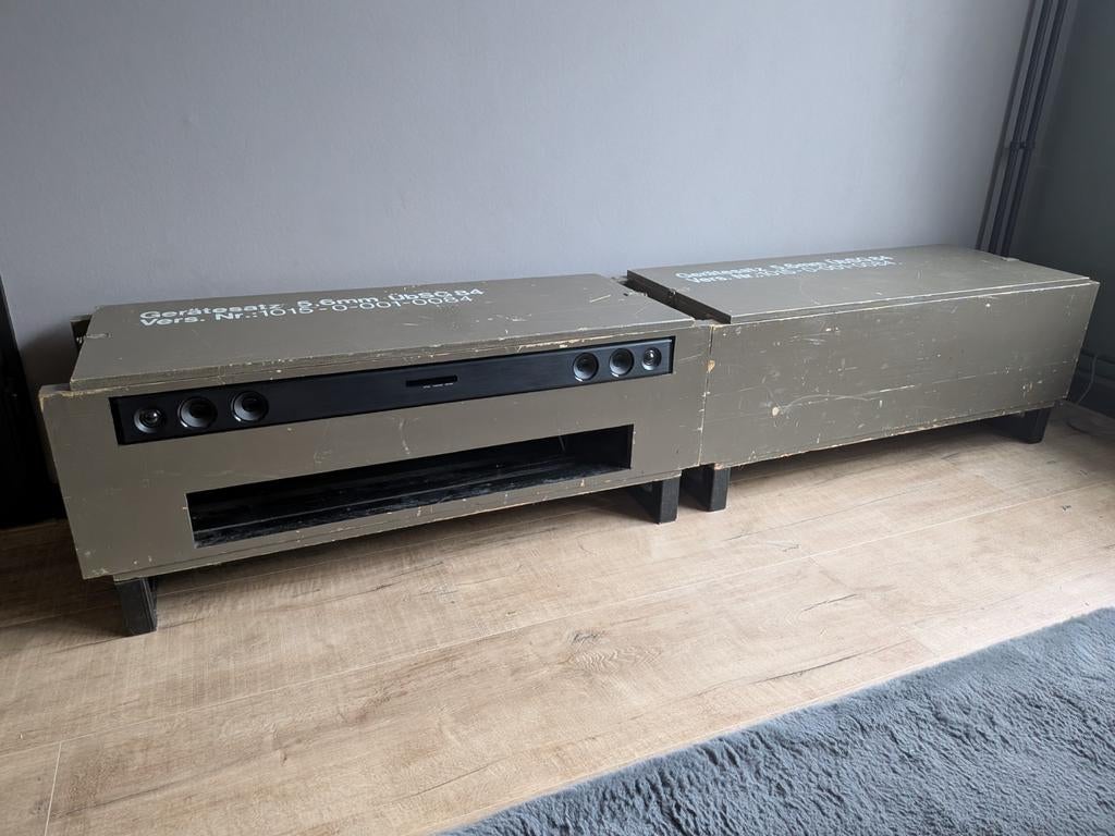 Tekoop Stoere Unieke orginele militaire Meubels, Huis en Inrichting, Tafels | Salontafels, Ophalen, 50 tot 100 cm, Minder dan 50 cm