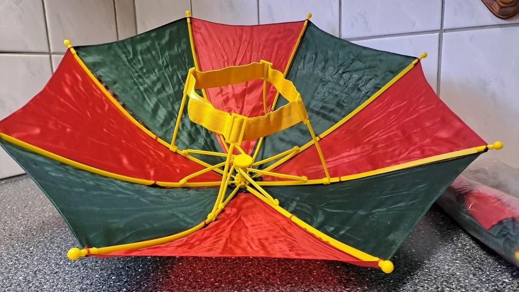 Brand bier hoofdparaplu carnaval, Nieuw, Ophalen of Verzenden, Feestartikel, N.v.t