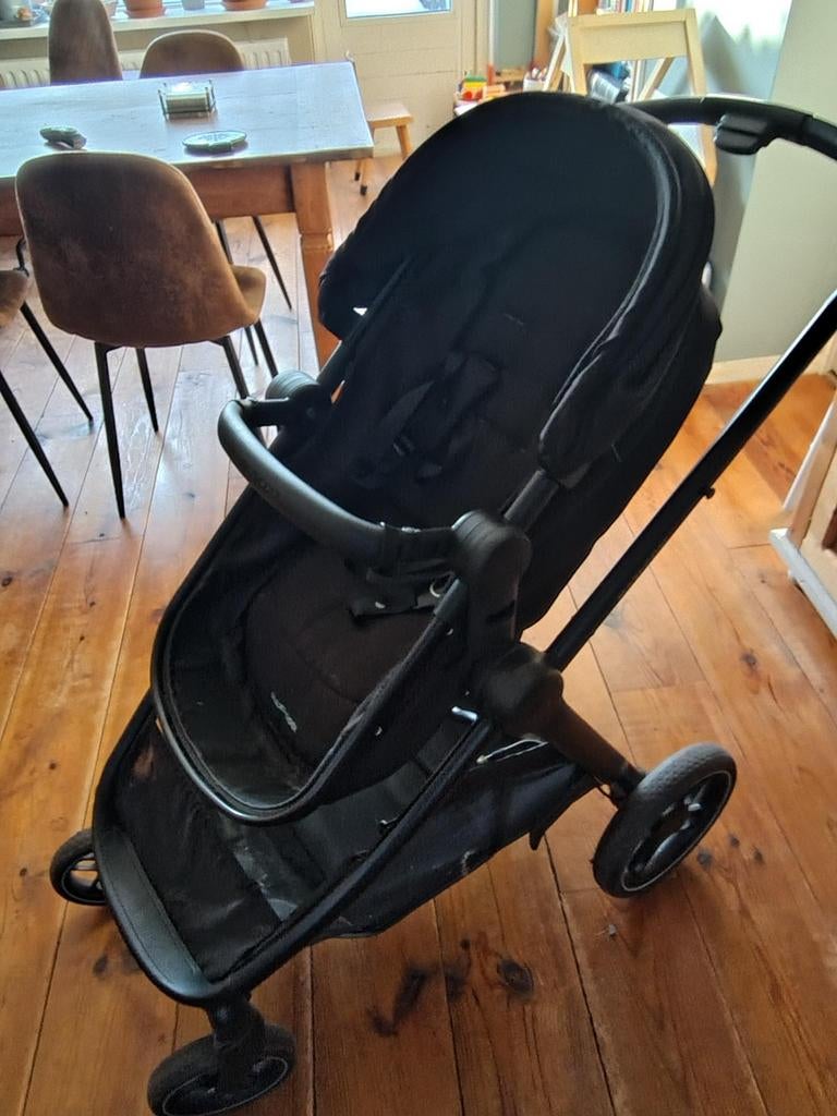 Maxi-Cosi Zelia 3 Essential Black E122619, Zo goed als nieuw, Verstelbare duwstang, Maxi-Cosi, Ophalen