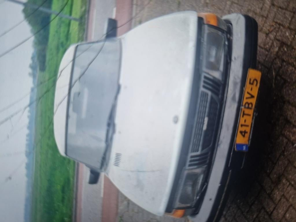 Saab 900 2.0 HB 1985 Grijs, Auto's, Saab, Voorwielaandrijving, 4 cilinders, Saab 900, Handgeschakeld