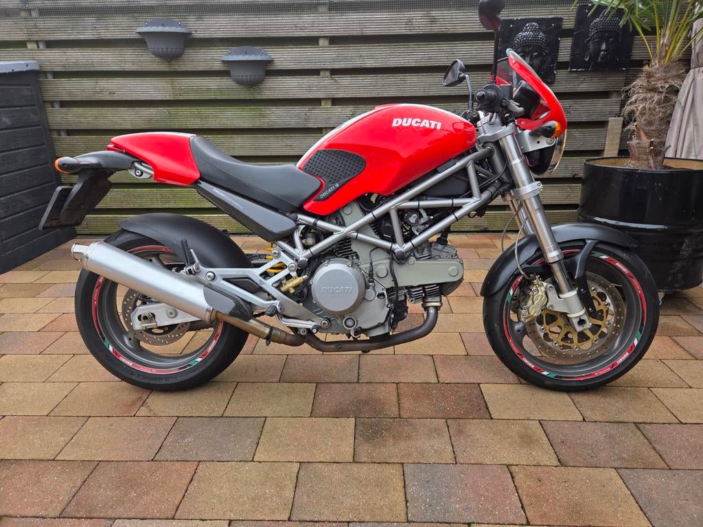 Zeer mooie en originele ducati monster 620IE A2 OP KENTEKEN, Motoren, Motoren | Ducati, Particulier, Naked bike