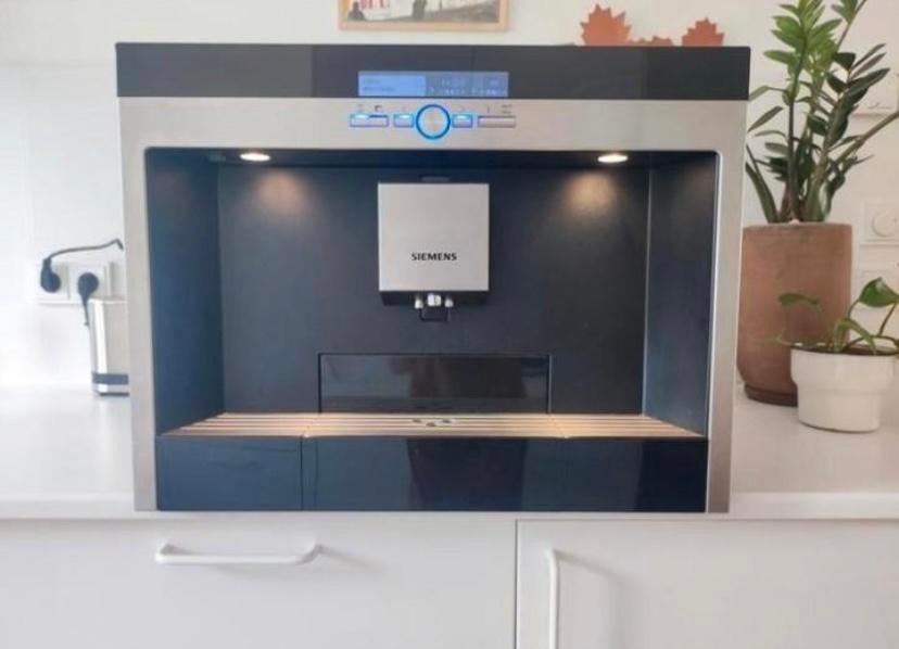 Siemens inbouw koffiemachine, Witgoed en Apparatuur, 10 kopjes of meer, Ophalen of Verzenden, Zo goed als nieuw, Koffiemachine