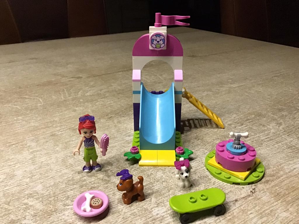 Lego friends Hondenspeelplaats 41396, Ophalen of Verzenden, Zo goed als nieuw