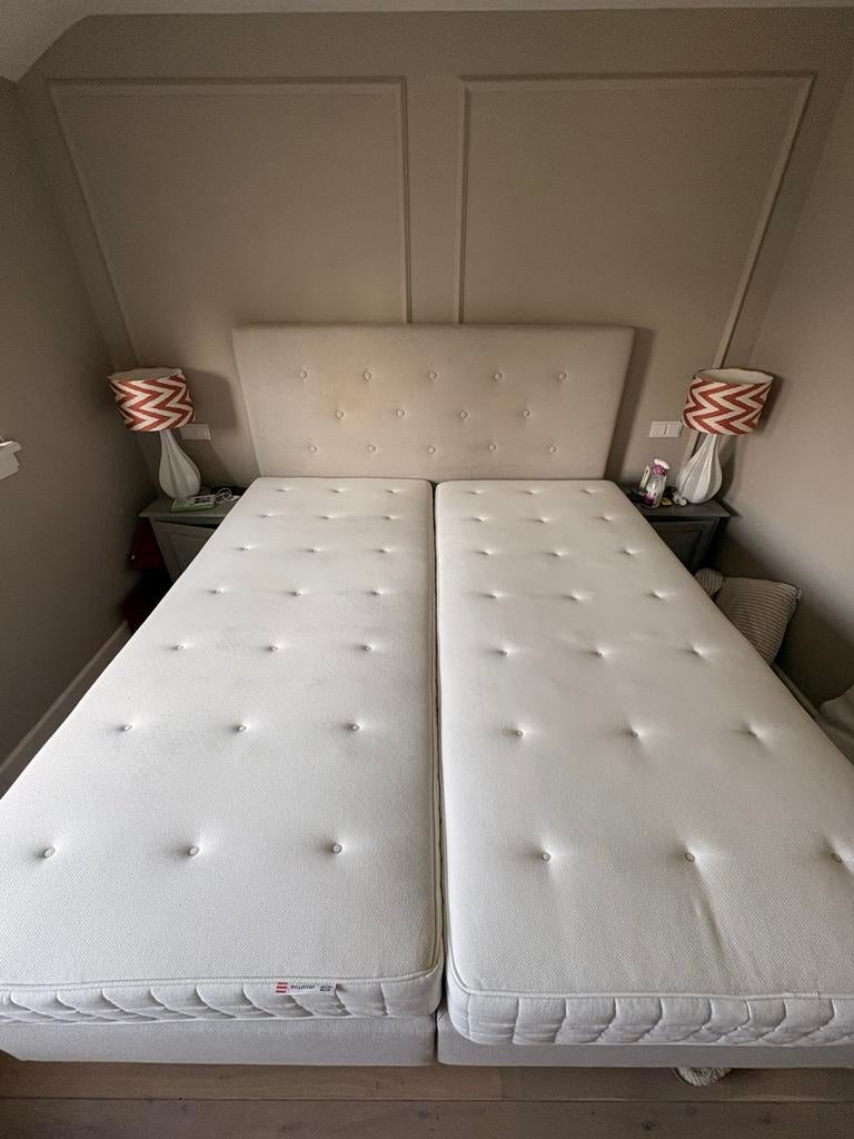 GRATIS | 2x Pocketvering matrassen 90x200 (stevig & medium), Ophalen, Gebruikt, 90 cm, Eenpersoons