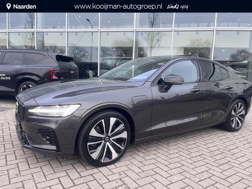 Volvo S60 Recharge T6 AWD Plus Dark | NL-AUTO | Harman & Kar, Auto's, Volvo, Stof, Gebruikt, Euro 6, 4 cilinders