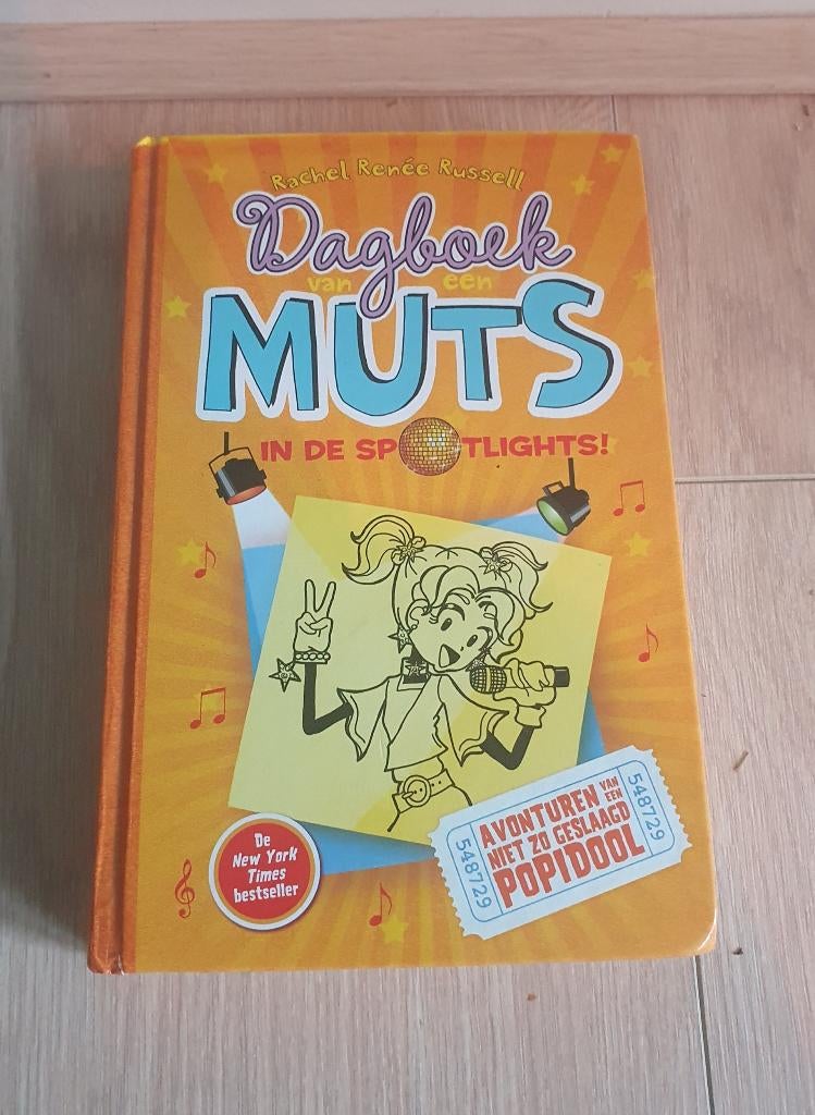 Dagboek van een muts. In de spotlights., Boeken, Humor, Ophalen of Verzenden, Rachel Renée Russell., Verhalen, Zo goed als nieuw